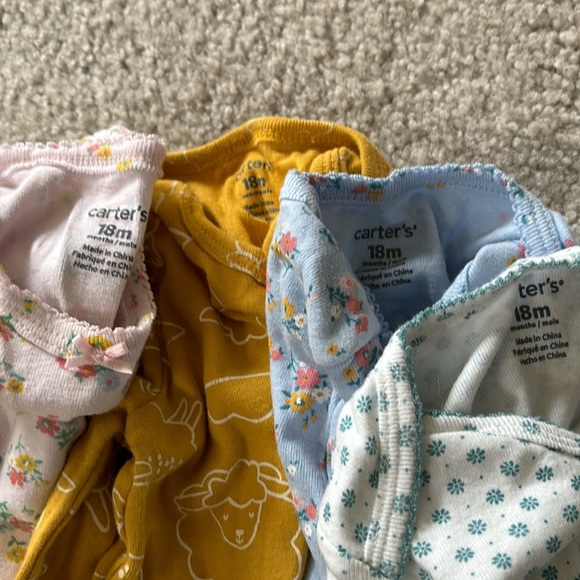 18 month Carters long sleeved onesies - Picture 2 of 2